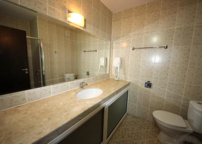 Menada In Grand Apartman Szveti Vlasz